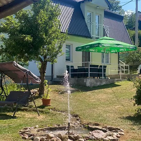 Nika I Zoja